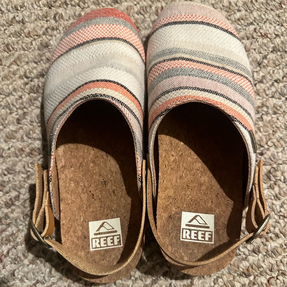 Reef Women's Cushion Sage TX, red stripes